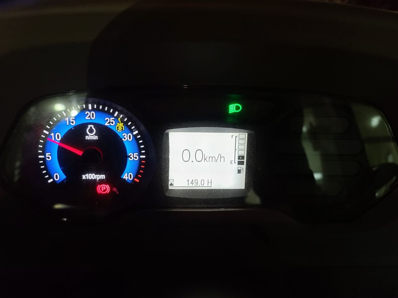 2023 TYM T574H Red  - photo #17