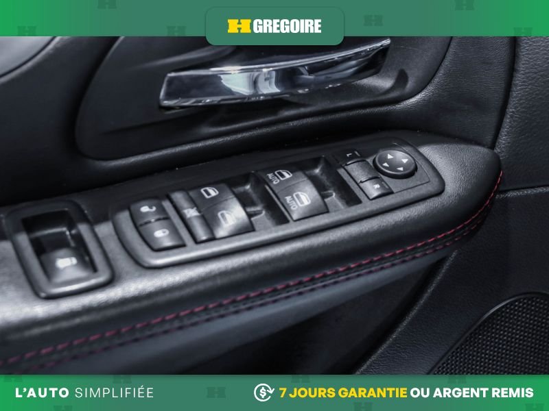 Dodge GR Caravan 822057 | GT AUTO AC MAGS CUIR NAV CAM RECULE 2020 Blanc Laval - photo #13