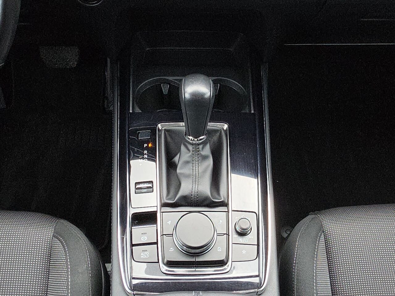 2023 Mazda CX-30 GS TI, INTÉGRALE, SIÈGES CHAUFFANTS, AUXILIÈRE, VOLANT CHAUFFANT Red Val-David - photo #15