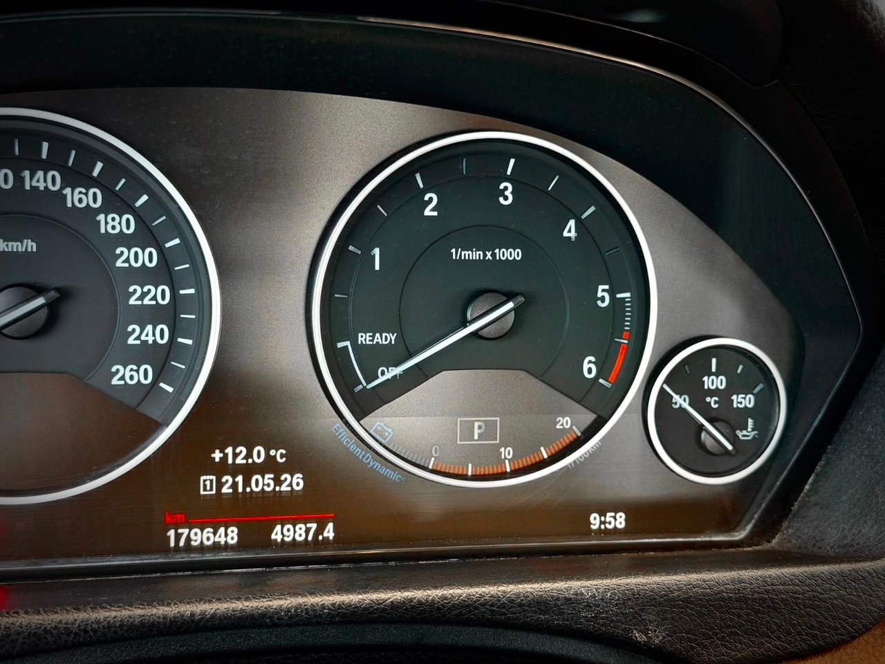 2016 BMW 3 Series Beige Notre-Dame-des-Prairies - photo #24