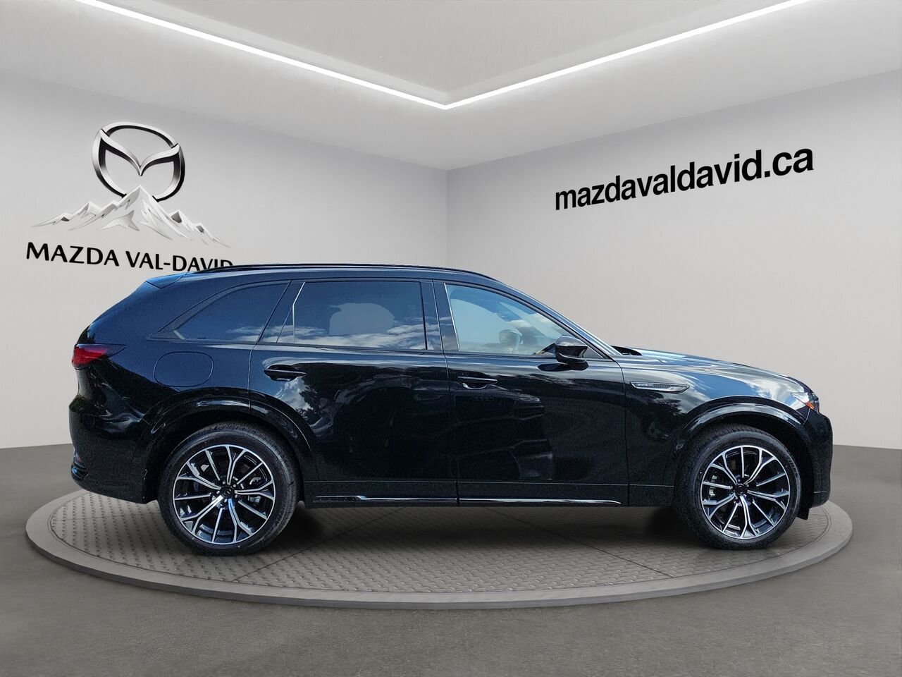 Mazda CX-70 hybride rechargeable GT TI 2026 Noir de jais mica Val-David - photo #6