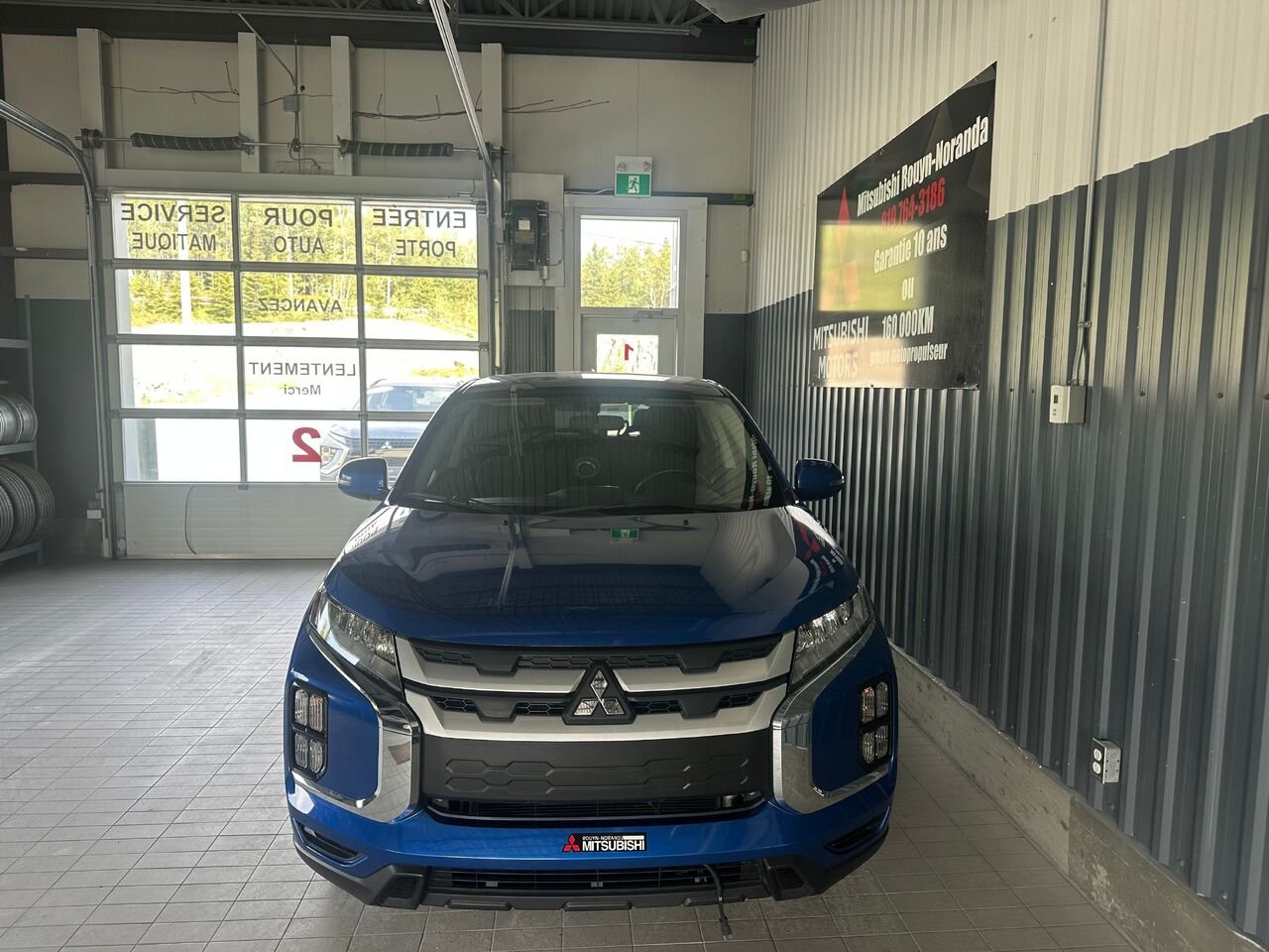 2023 Mitsubishi RVR Blue  - photo #7