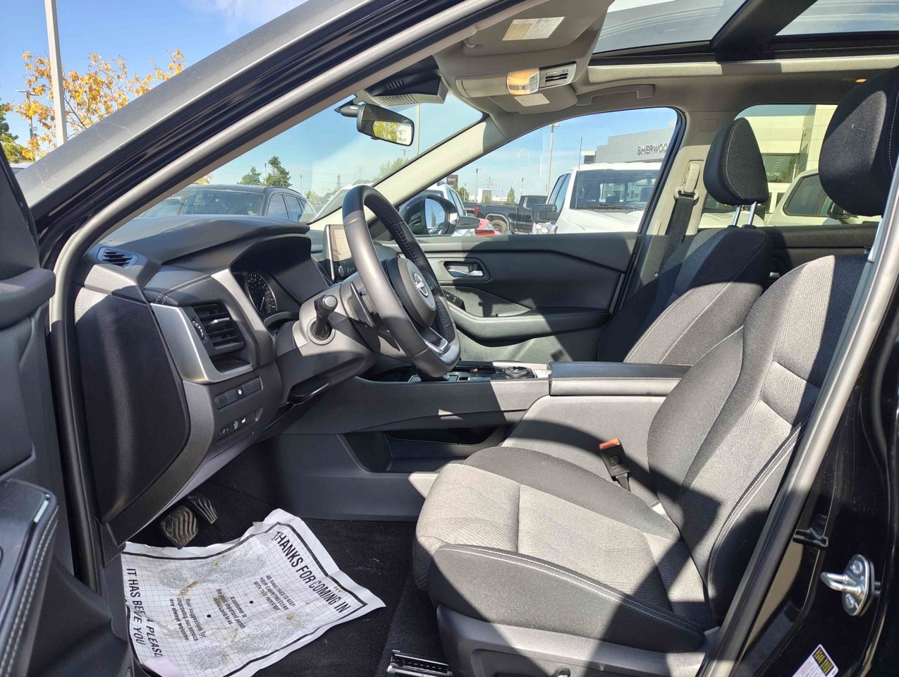 2024 Nissan Rogue AWD SV Moonroof Black Sherwood Park - photo #7