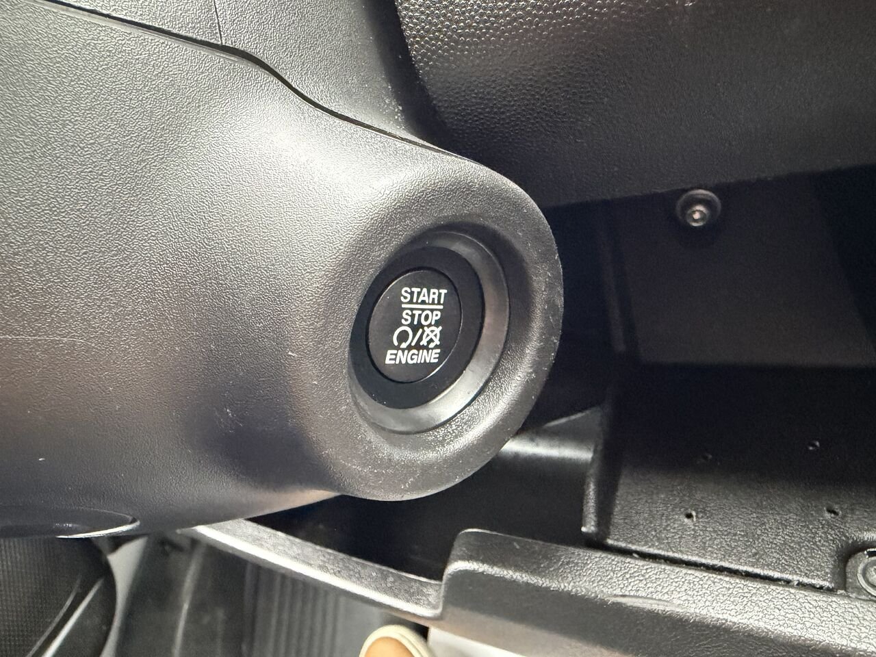 2025 Ram ProMaster 3500 Silver Thetford Mines - photo #18