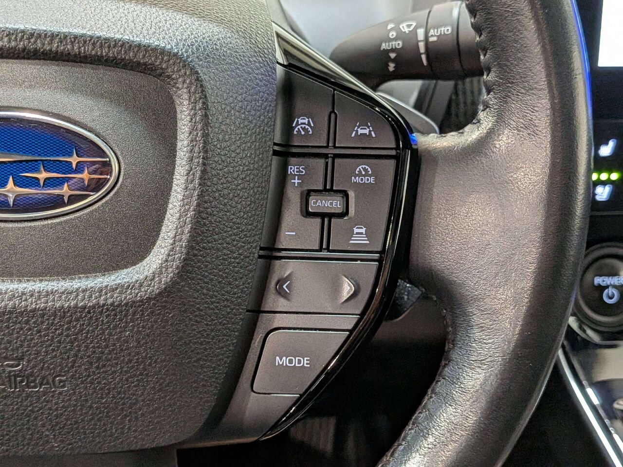 2023 Subaru Solterra AWD w/Luxury Package White Val-David - photo #17