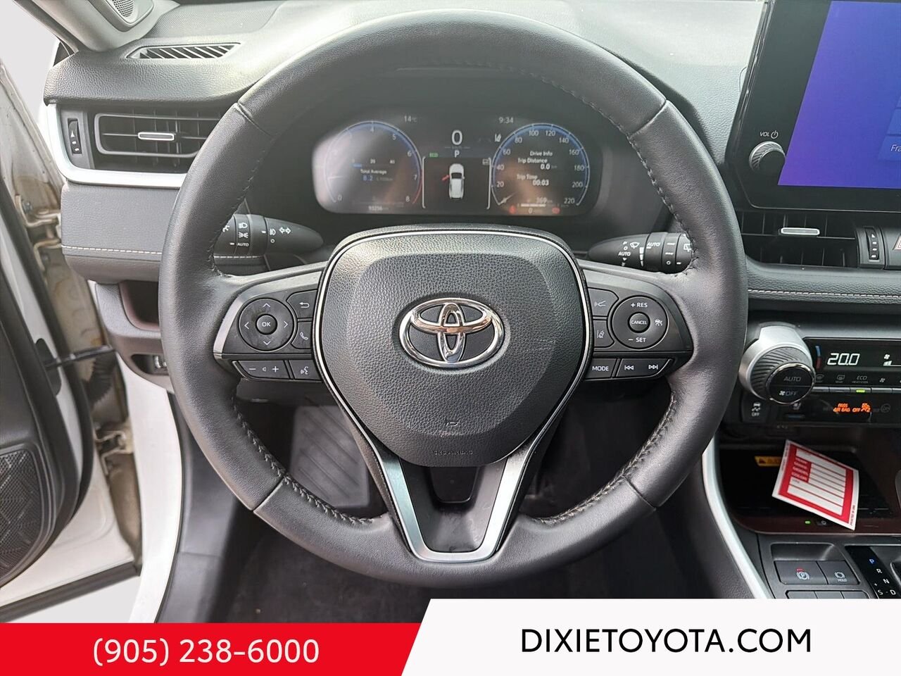 2024 Toyota RAV4 LIMITED AWD / CLEAN CARFAX / HEATED AND VENTILATED SEATS / MOONROOF / ALLOY WHEELS / CARPLAY AND ANDROID AUTO White Mississauga - photo #12