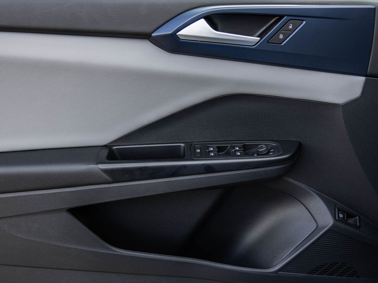 2023 Volkswagen Taos Blue Sainte-Julienne - photo #9