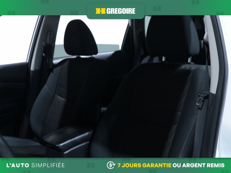 2020 Nissan Rogue White Saint-Eustache - photo #15