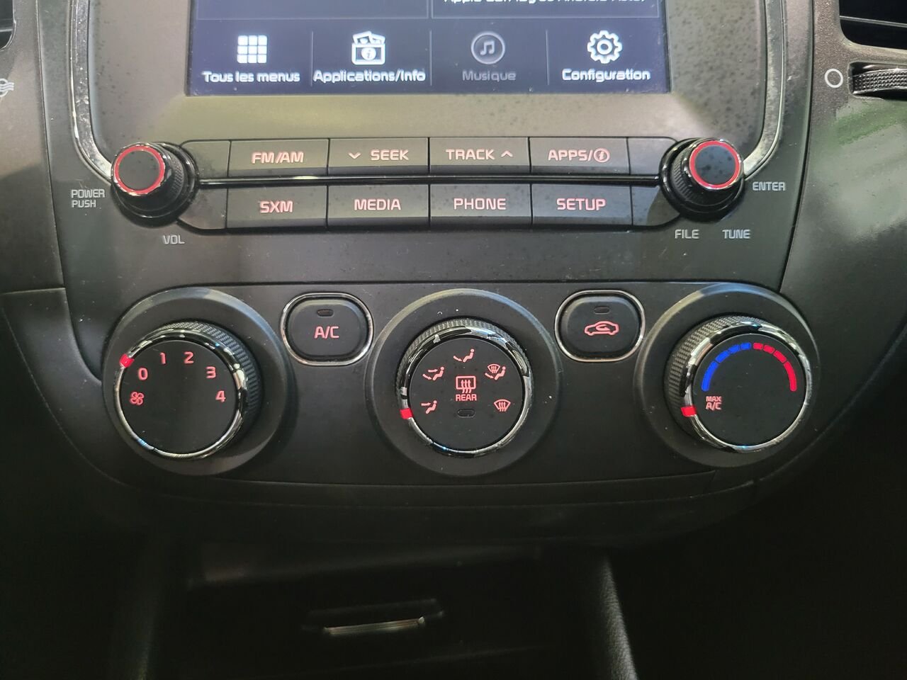 2017 Kia Forte Black  - photo #20