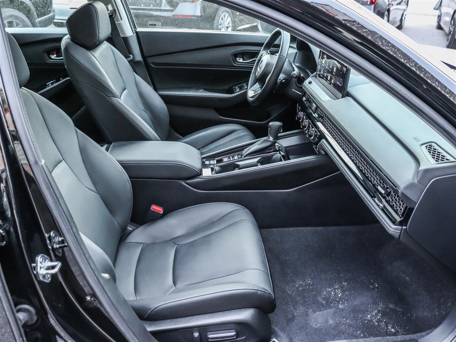 2024 Honda Accord Hybrid Touring Ottawa & Gatineau - photo #15