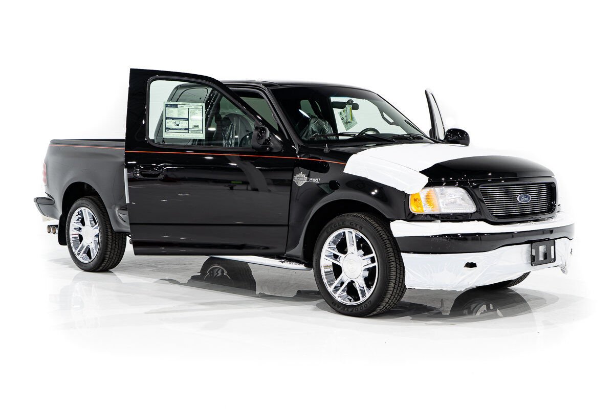 Ford F-150 Harley Davidson Edition In Delivery Packaging 2000 Noir Montréal - photo #45
