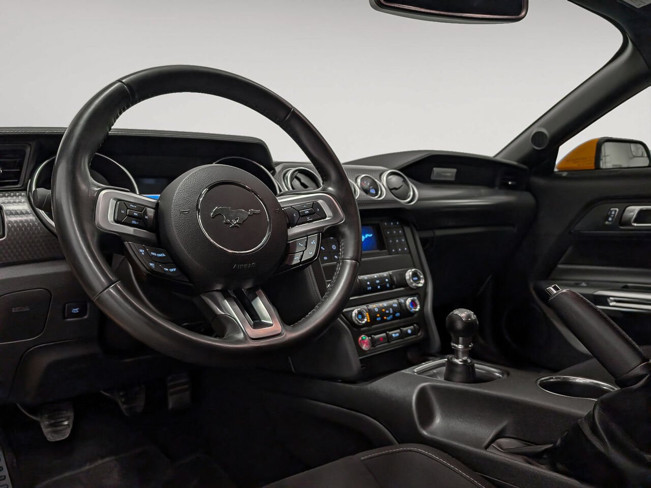 Ford MUSTANG GT Manuelle Bas Kilométrage 2019 Orange Sherbrooke - photo #7