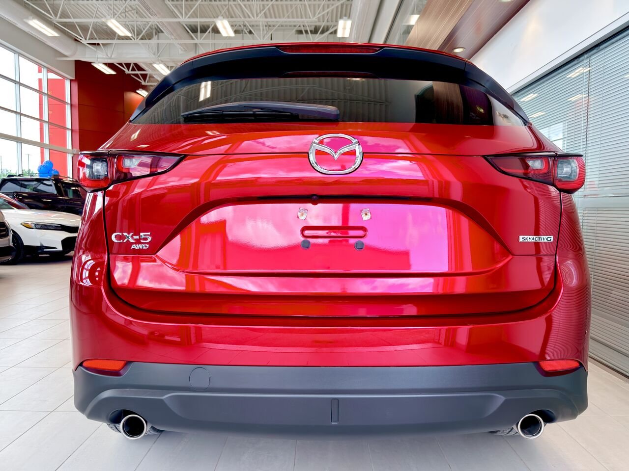 2024 Mazda CX-5 Red Notre-Dame-des-Prairies - photo #10