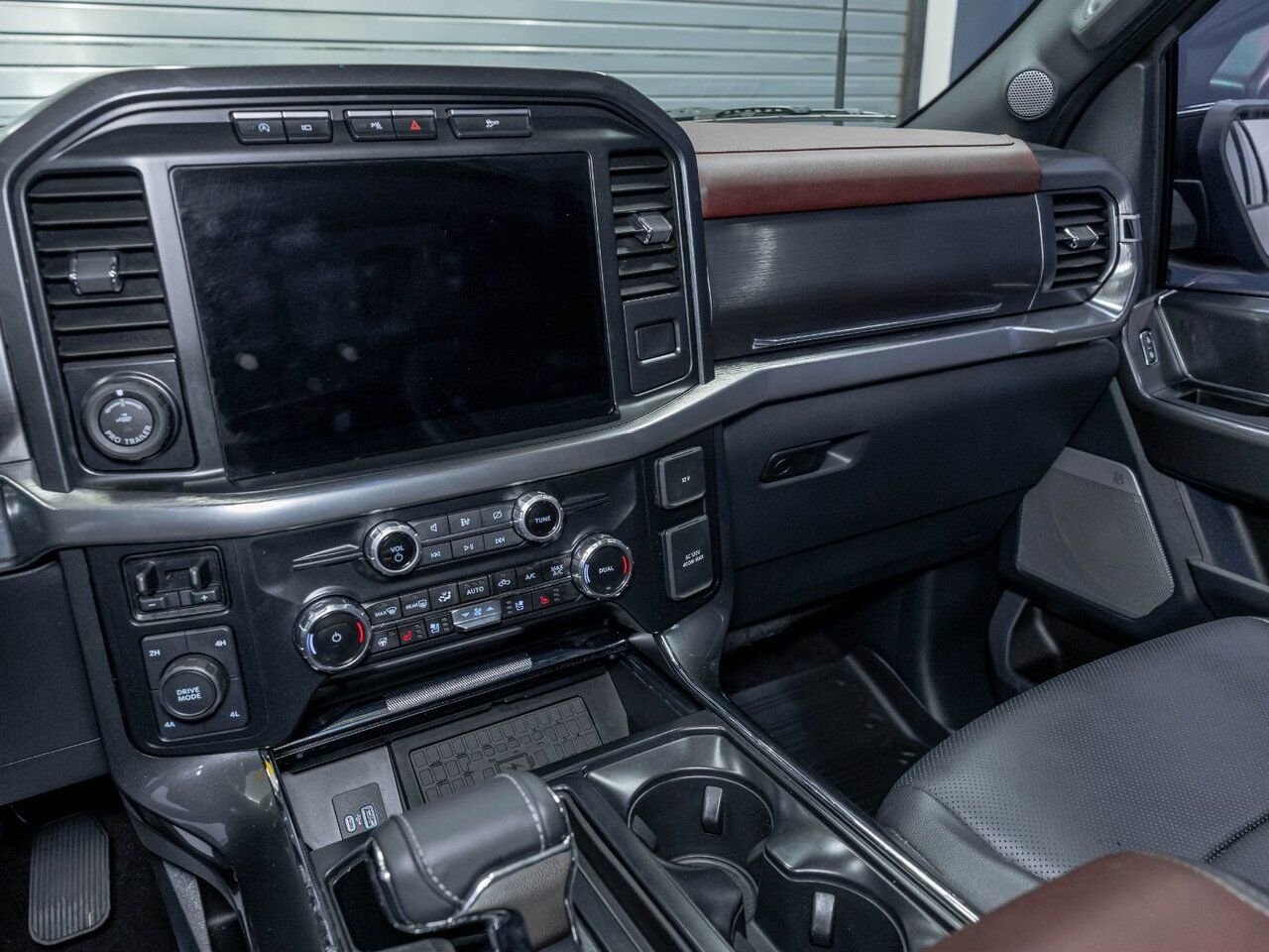 Ford F-150 LARIAT CREW 4X4 502A *TOIT* NAV CUIR SIÈGES VENT 2023 Noir Saint-Jérôme - photo #19