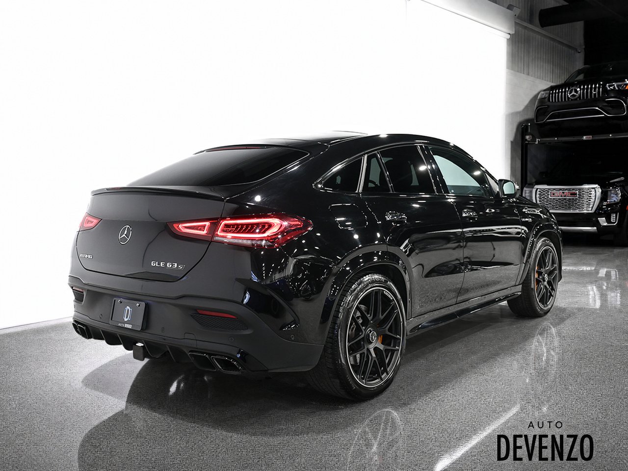 2022 Mercedes-Benz GLE Black Saint-Eustache - photo #1