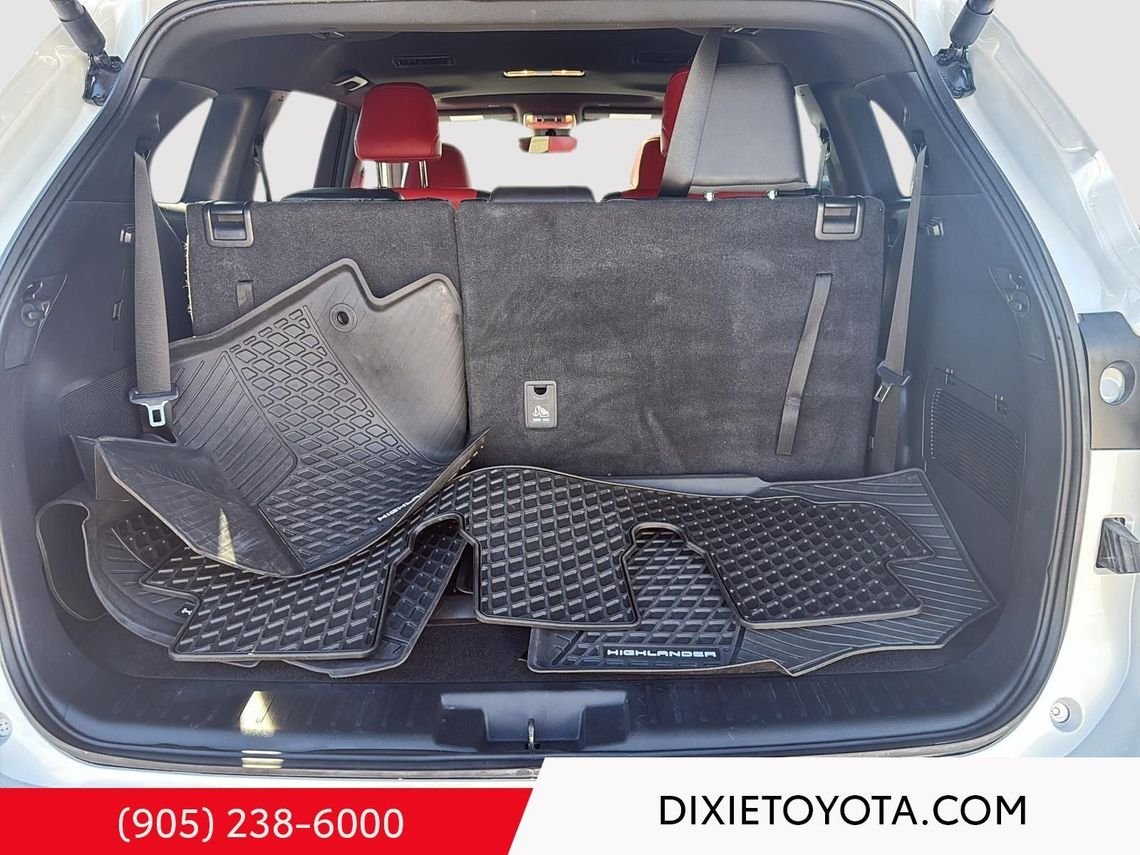 2024 Toyota Highlander Power Sunroof, Leather Interior, Heated Seats, Alloy Wheels, Heated Steering Wheel, Bluetooth Wind Chill Pearl Mississauga - photo #23