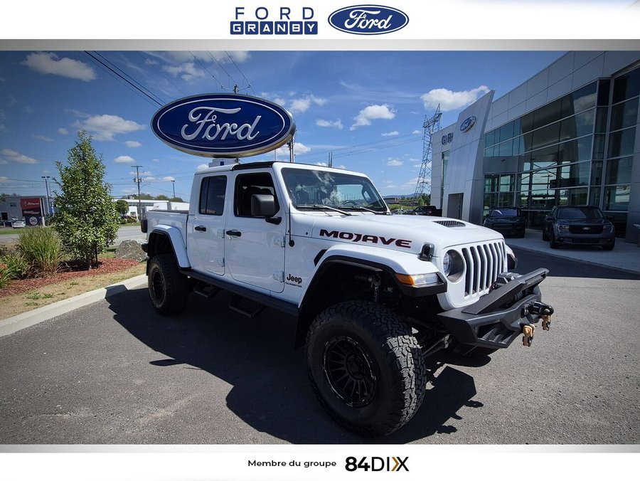 2023 Jeep Gladiator White