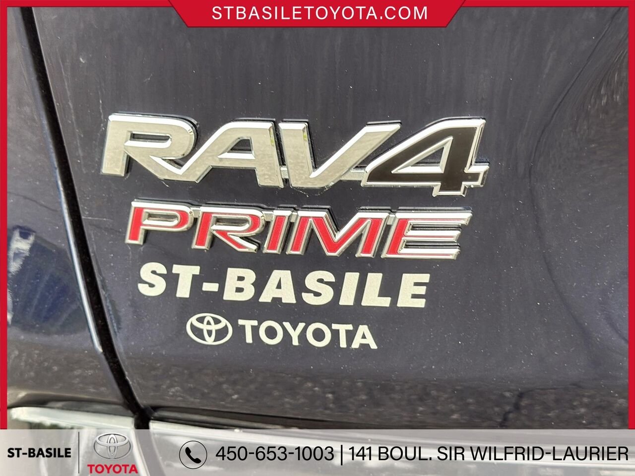 TOYOTA RAV4 PRIME 2024 Bleu héliographique avec toit noir Saint-Basile-le-Grand - photo #5