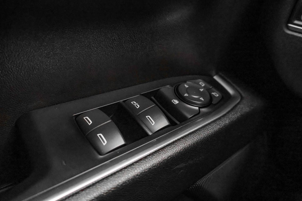 2023 Chevrolet Silverado 1500 4WD Crew Cab 147 LT Grey Sherwood Park - photo #16