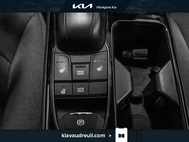 2020 Hyundai IONIQ White Blainville - photo #23