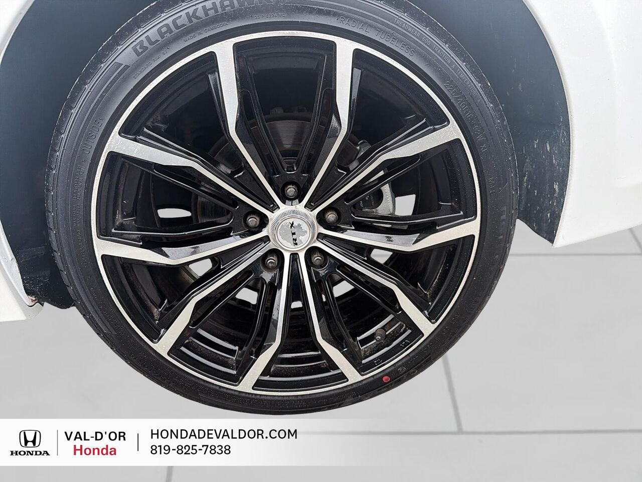 2016 Acura ILX A-Spec berline 4 portes White Val-d'Or - photo #5