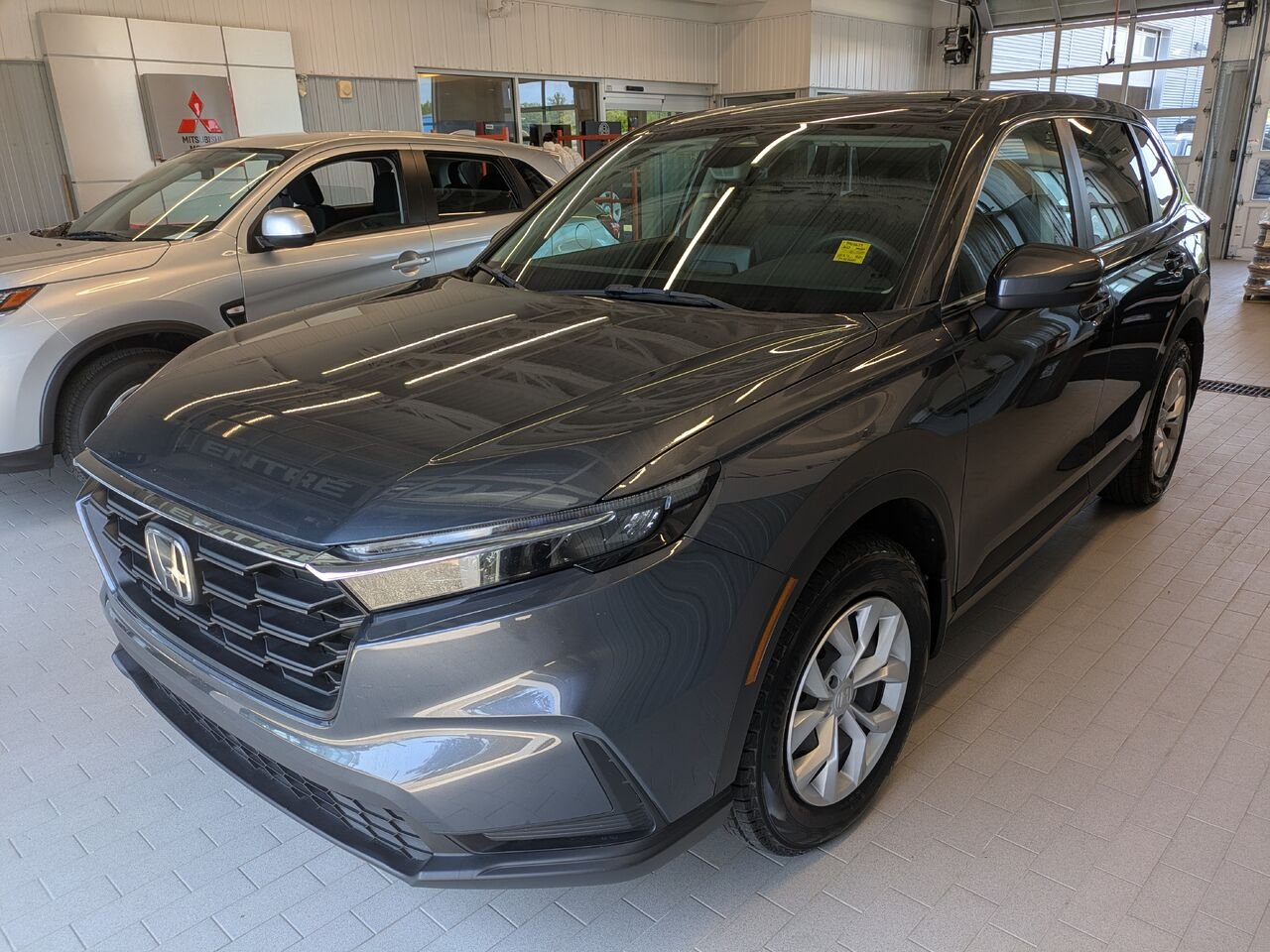Honda CR-V 2023 Gris Gatineau - photo #1