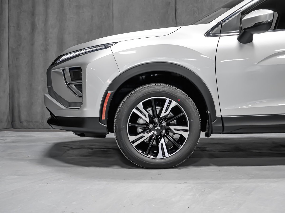 Mitsubishi Eclipse Cross ES 2026 Gris titane métallisé Montréal - photo #6