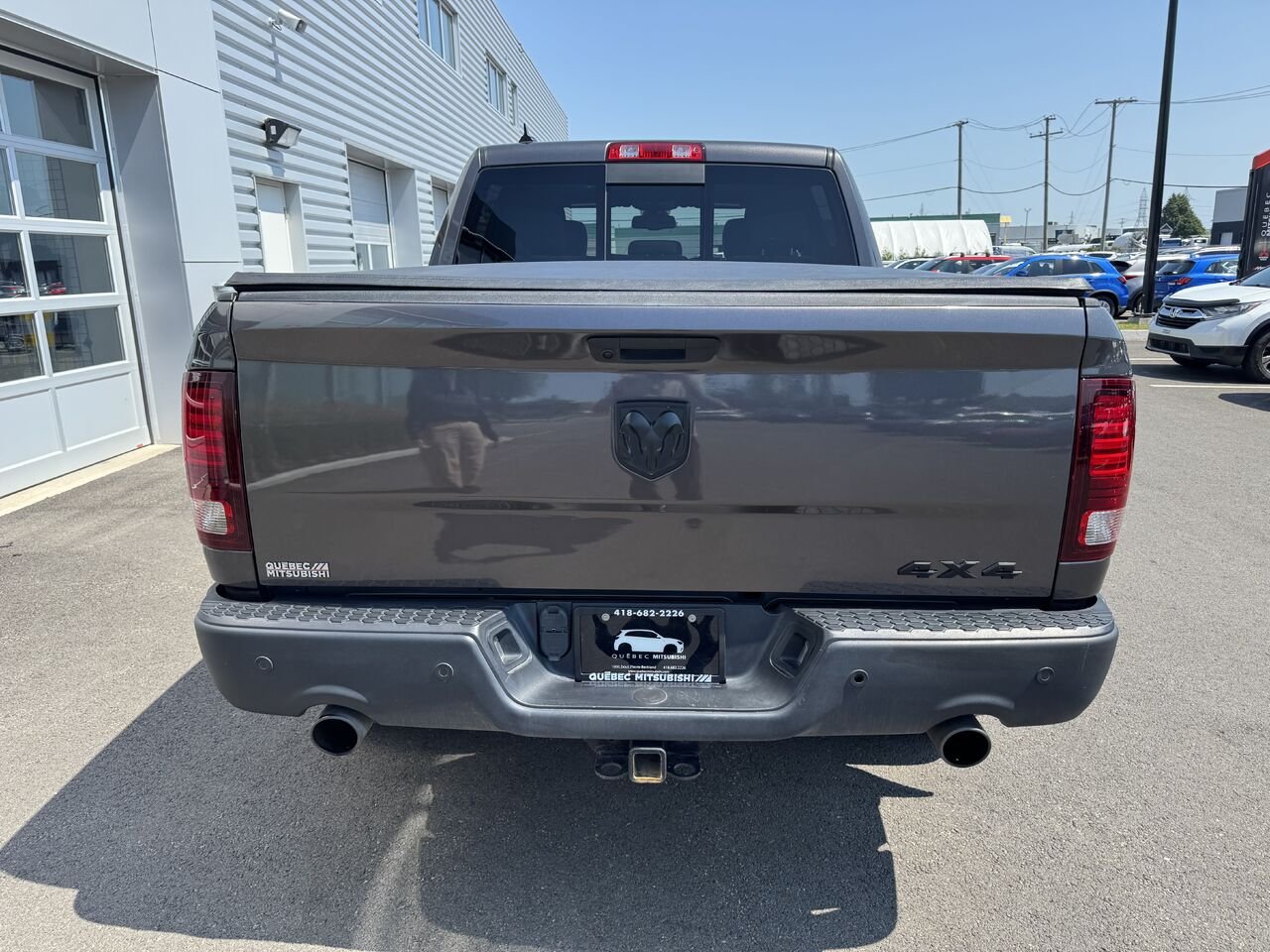 2023 Ram 1500 Classic Grey Saint-Eustache - photo #5
