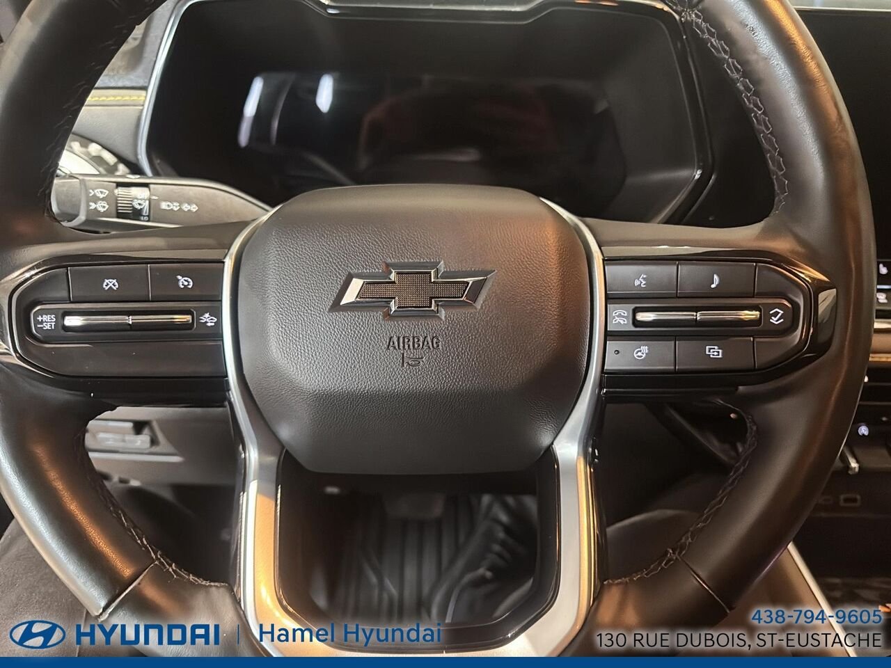 2024 Chevrolet Colorado Black Saint-Eustache - photo #9