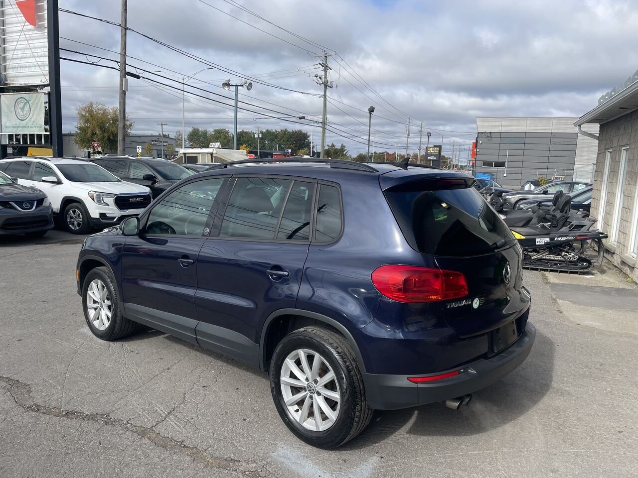 2017 Volkswagen Tiguan Blue  - photo #8