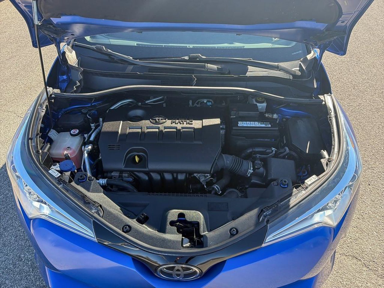 Toyota C-HR NMTKHMBX4KR065550 2019 Bleu Mirabel - photo #12