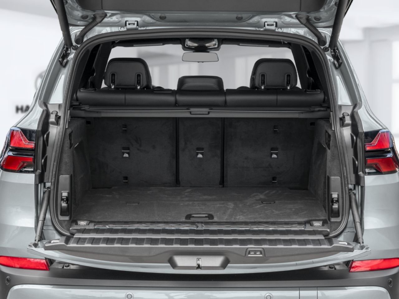 BMW X5 xDrive50e 2026 Noir saphir métallisé Blainville - photo #10