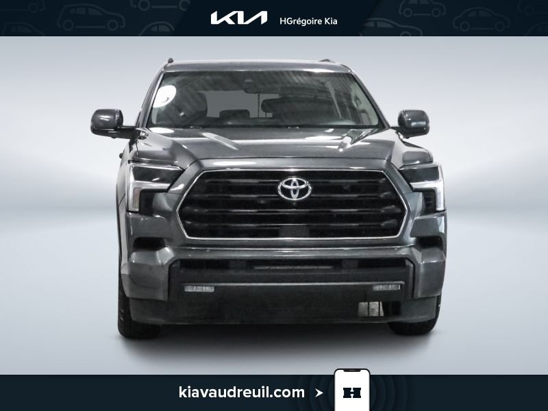 2024 Toyota Sequoia Grey Blainville - photo #0