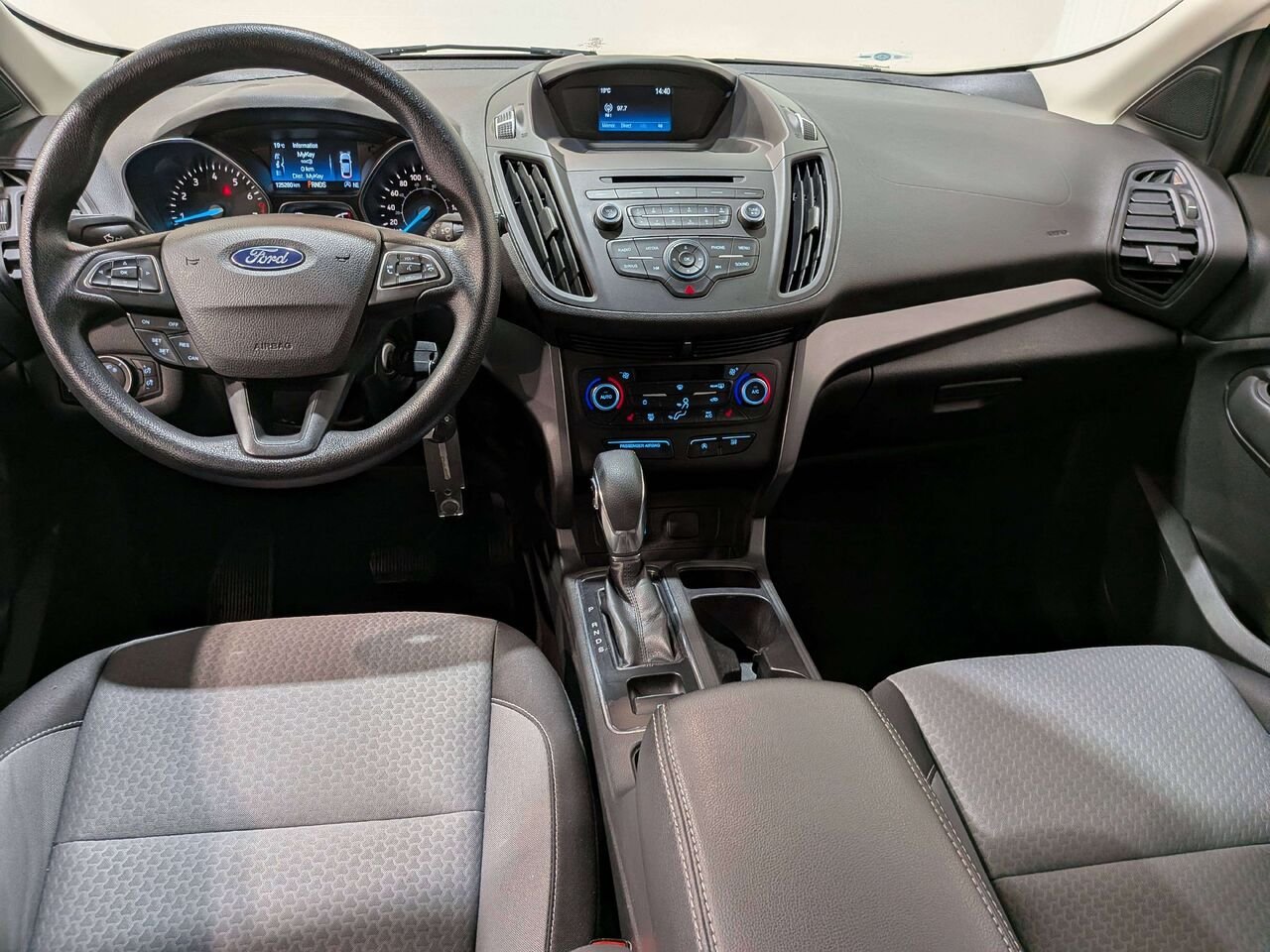 Ford Escape SE 4WD 2018 Bleu Val-David - photo #25