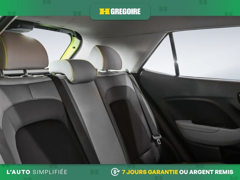 2020 Hyundai Venue Green Saint-Eustache - photo #25