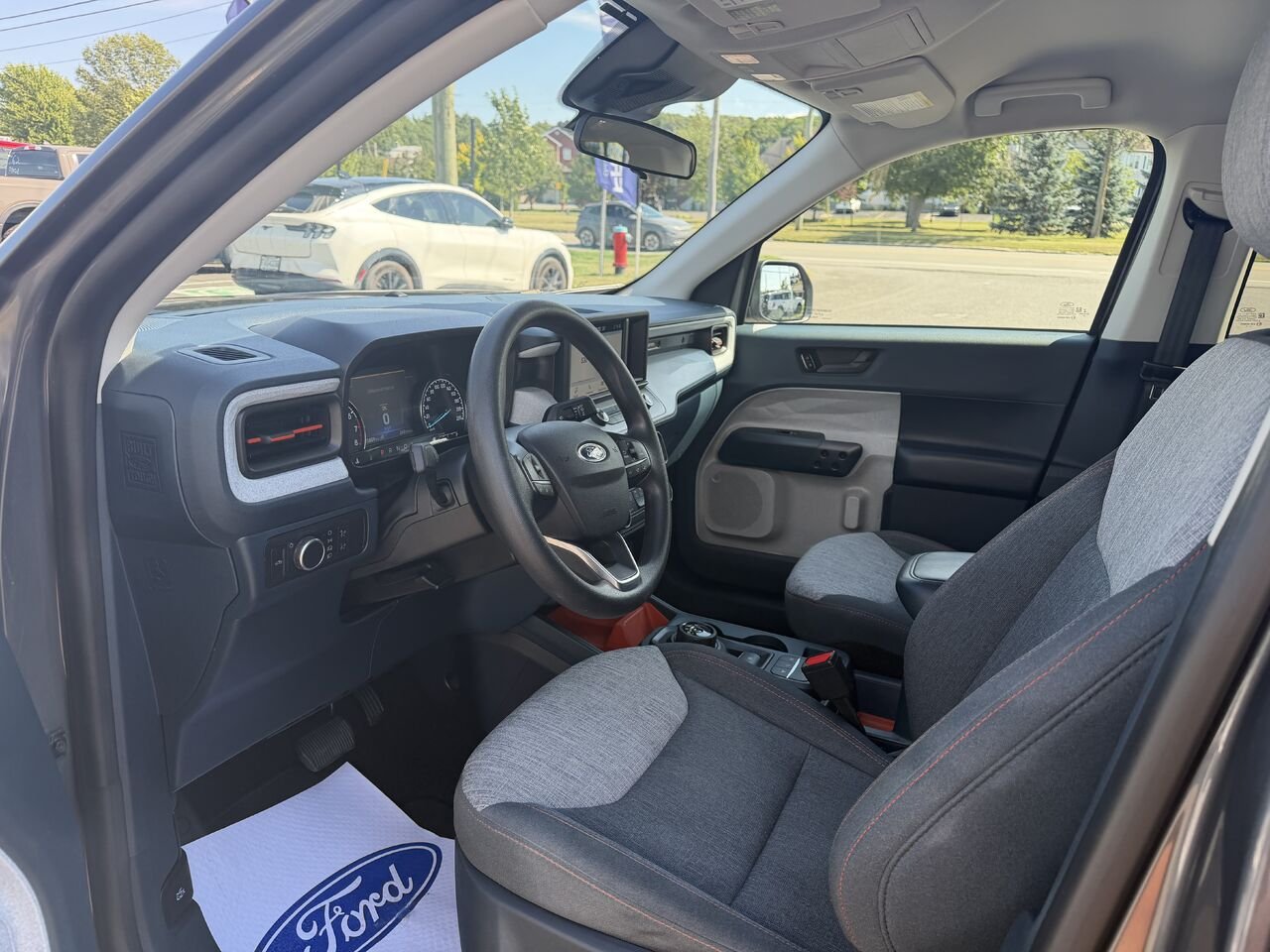 2022 Ford MAVERICK Grey Montmagny - photo #6
