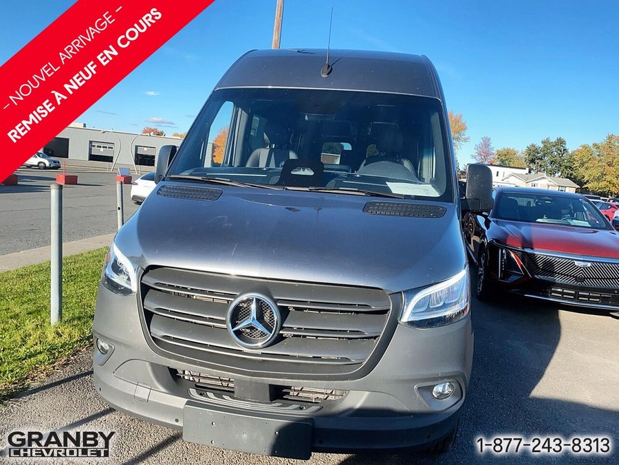 Mercedes-Benz Sprinter fourgonnette utilitaire 2500 4 cyl. en ligne diesel toit surélevé 170 po 2025 Gris