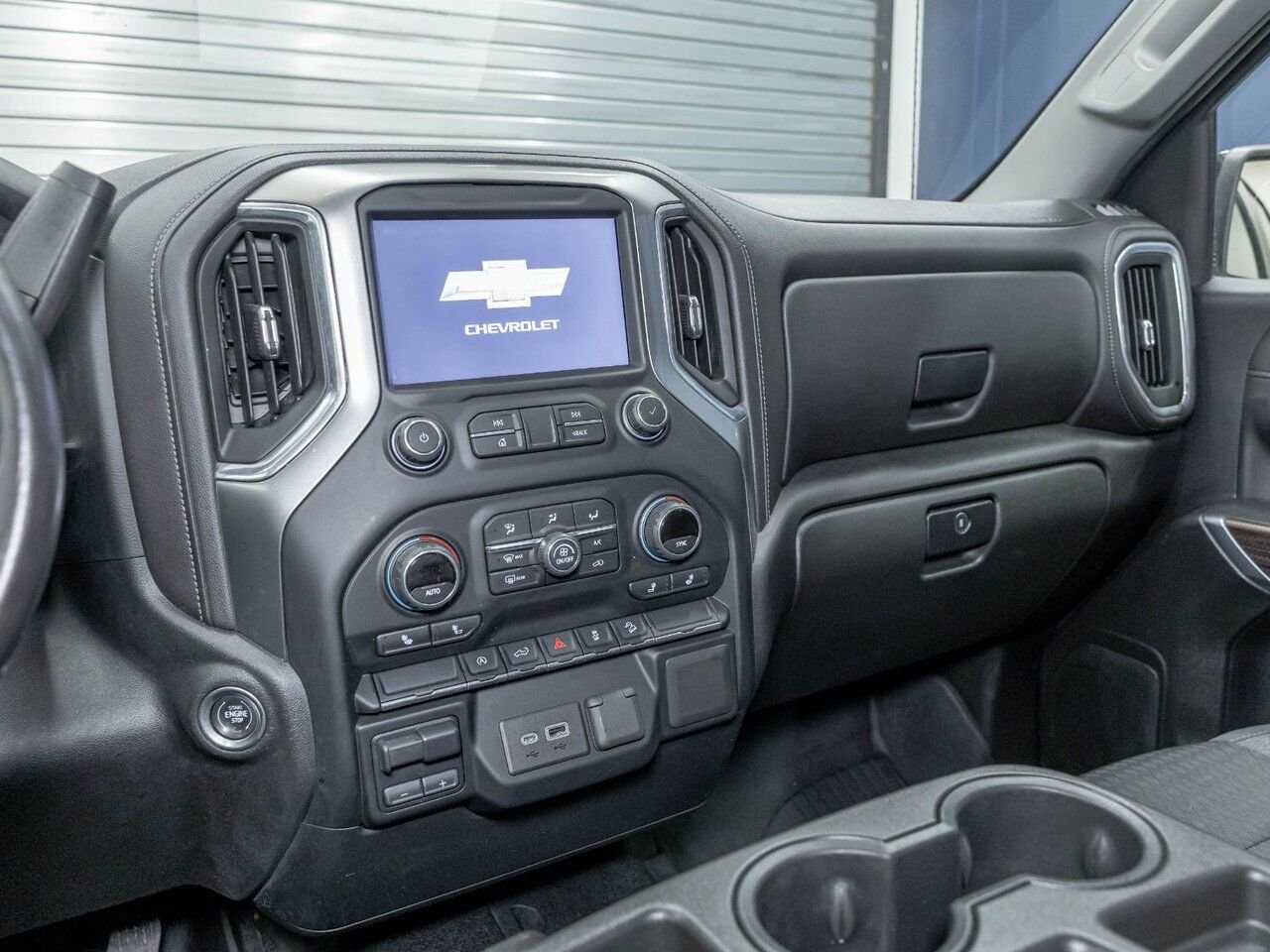 Chevrolet Silverado 1500 LT TRAIL BOSS CREW 4X4 V8 *SIÈGES CHAUFF* BEDLINER 2020 Rouge Saint-Jérôme - photo #19