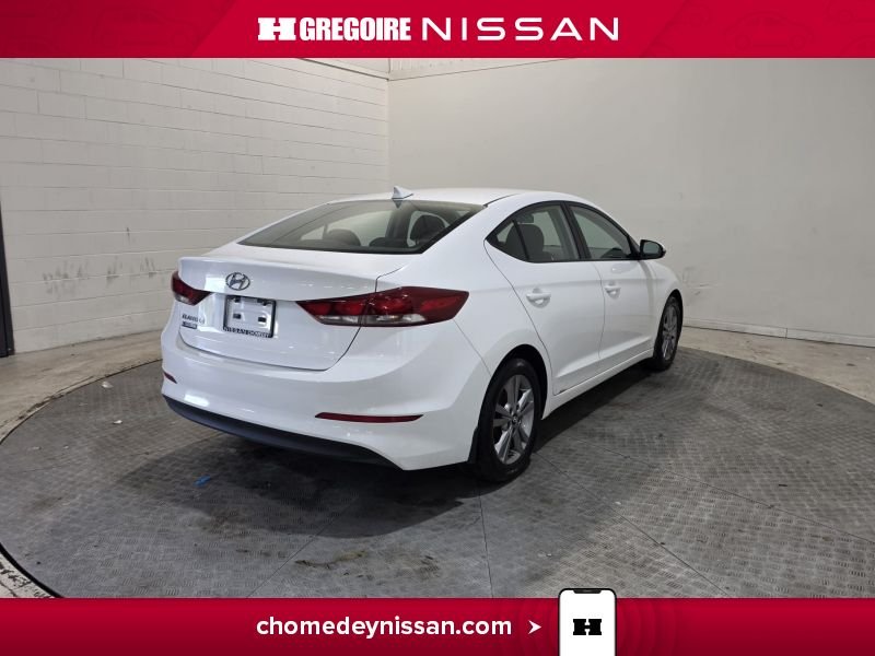 Hyundai Elantra CA7363 | GL * Caméra * Mag * Carplay * Bancs Chauffants 2018 Blanc Laval - photo #8
