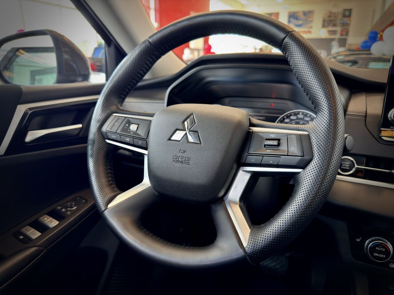 Mitsubishi Outlander 2024 Bronze Notre-Dame-des-Prairies - photo #18