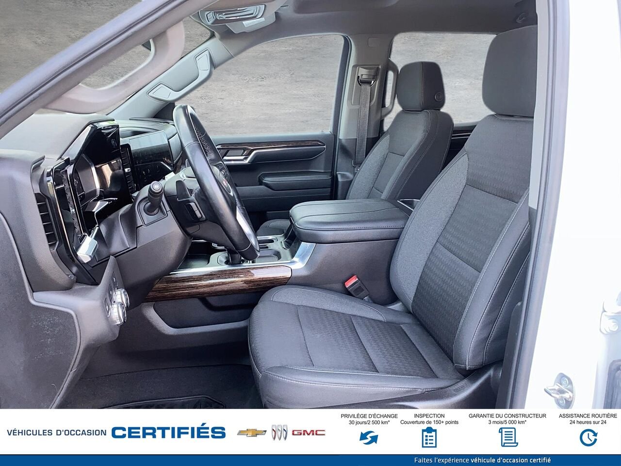 GMC SIERRA 150 Elevation cabine multiplace 4RM 157 po 2024 Blanc Montmagny - photo #8