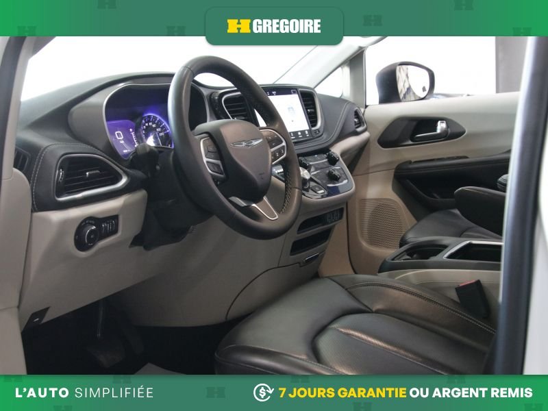 2023 Chrysler Pacifica White Blainville - photo #35
