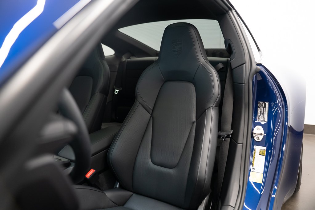 Porsche 911 Carrera 4 GTS Coupe 2023 Bleu Kirkland - photo #16