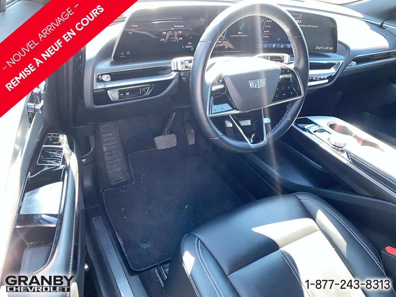2024 Cadillac LYRIQ Tech 4 portes avec 1SA | G3889 Black Granby - photo #9