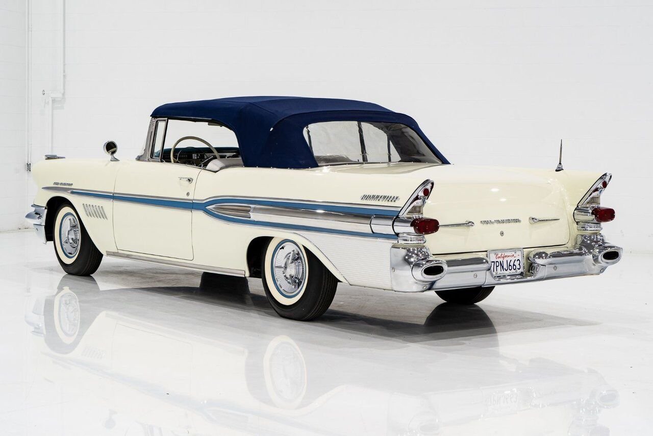 Pontiac Bonneville *PRICE IN USD* Fuel injected 347/315HP 1 of 630 produced 1957 Blanc Montréal - photo #57