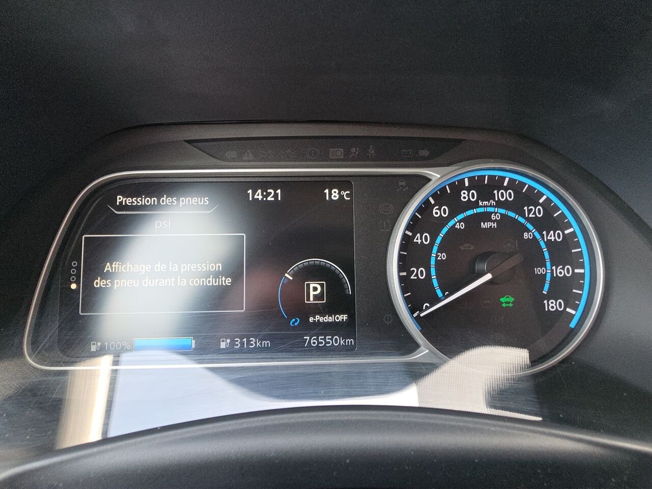 2020 Nissan LEAF SV PLUS à hayon, Commande audio au volant, caméra de recul, détecteur d'angles morts, grosse Grey Val-David - photo #18