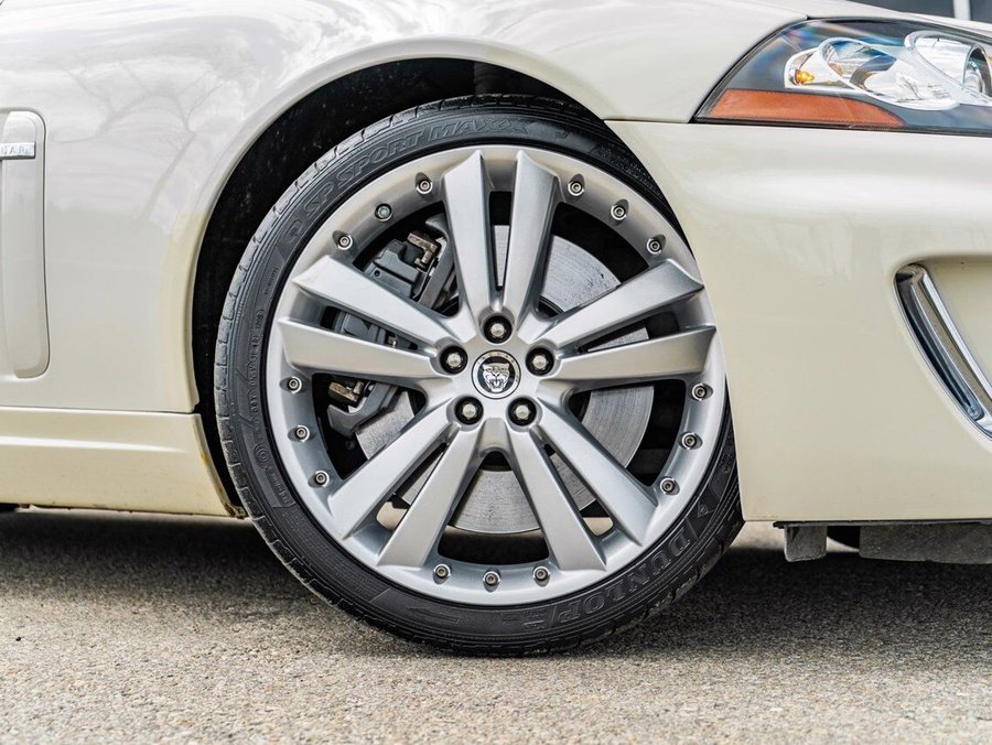 2010 Jaguar XK XKR White