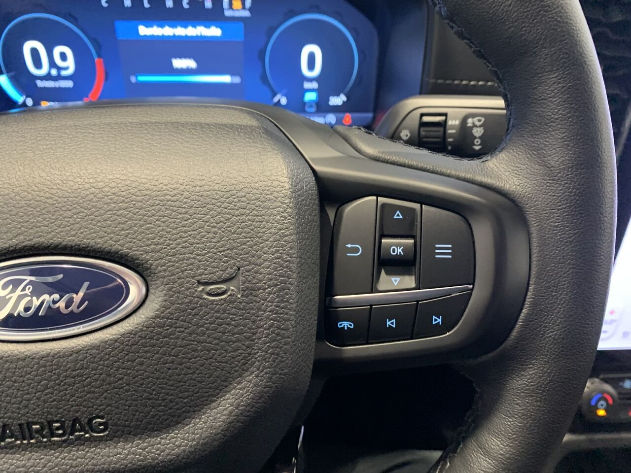 2024 Ford Ranger LARIAT cabine SuperCrew 4RM caisse de 5 pi Blue Châteauguay - photo #37