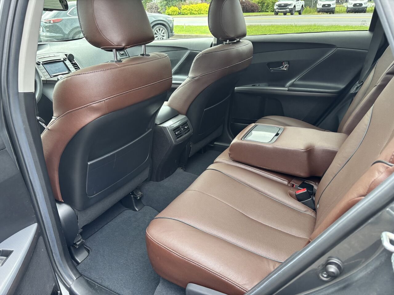 Toyota Venza Familiale V6 4 portes à traction intégrale 2016 Gris Montmagny - photo #11