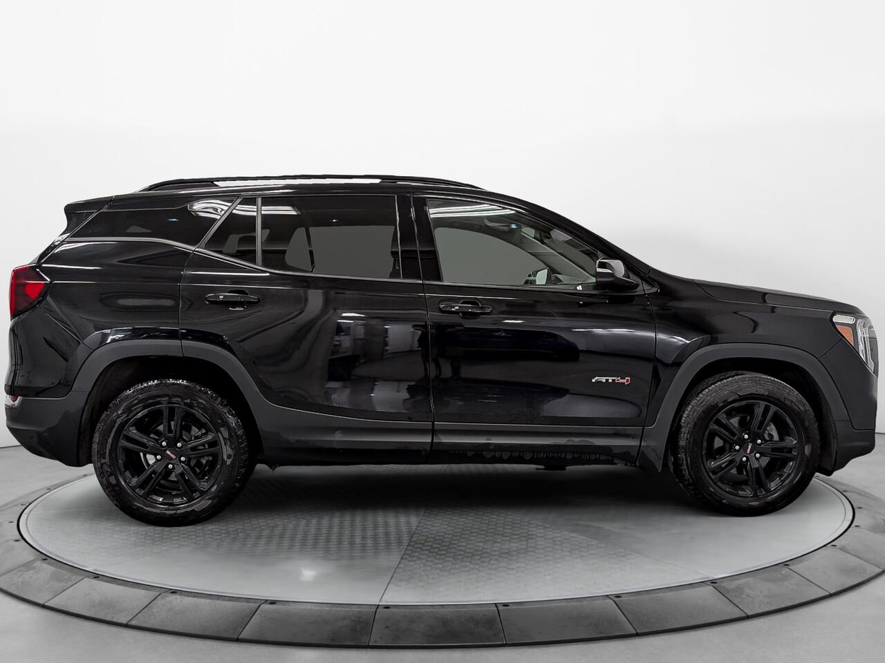 2022 GMC Terrain AT4 AWD Toit Panoramique Black Sherbrooke - photo #4